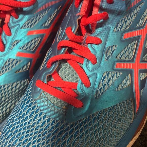 ASICS • gel-cumulus 18• Women’s 9.5 - Picture 3 of 6